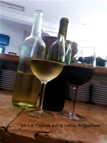 vino bianco e rosso.jpg
